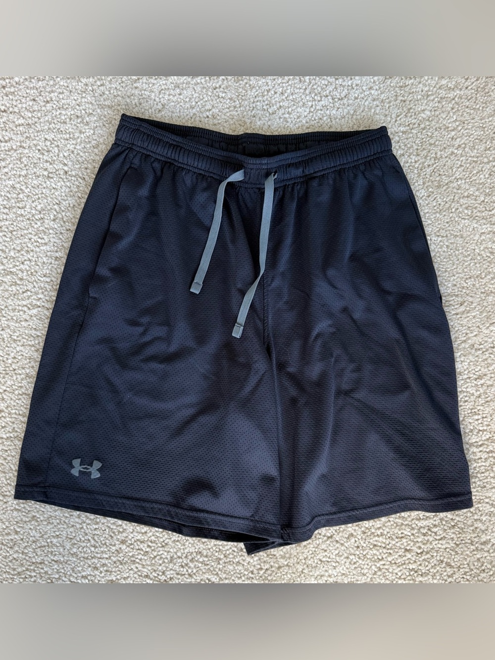 Under Armour Men's Mesh Athletic Shorts – Black, Size L